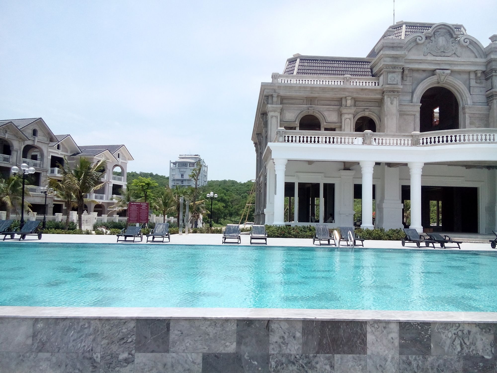 Фото Paradise Suites Hotel