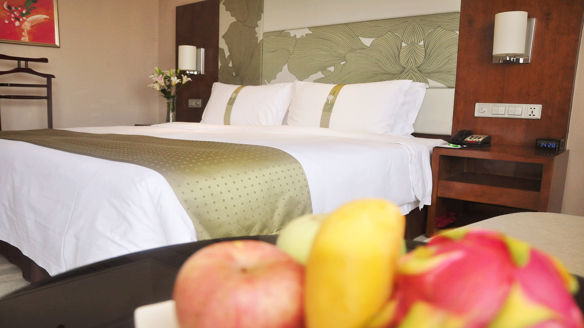 Фото Holiday Inn Qingdao City Centre