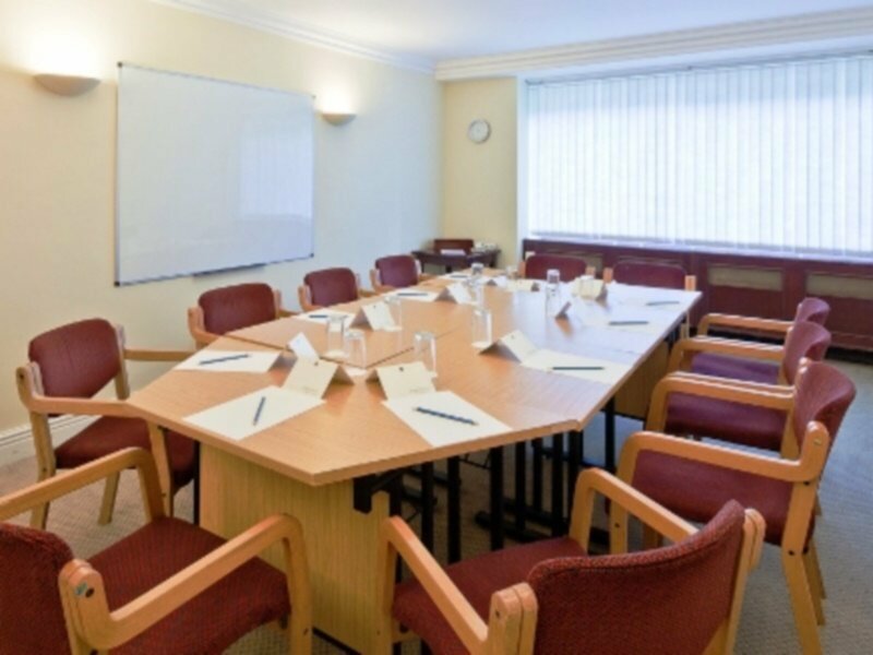 Фото Best Western Plough & Harrow Hotel