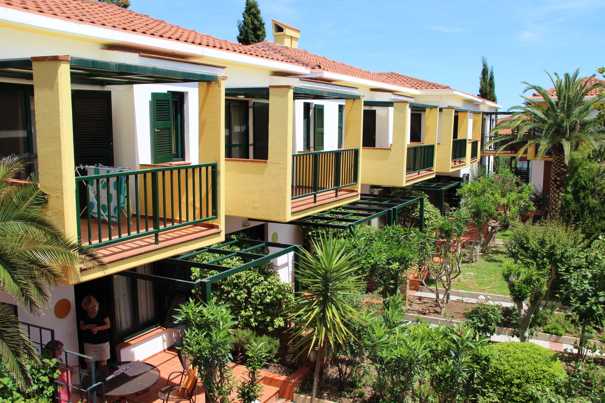 Фото Elia Apartments