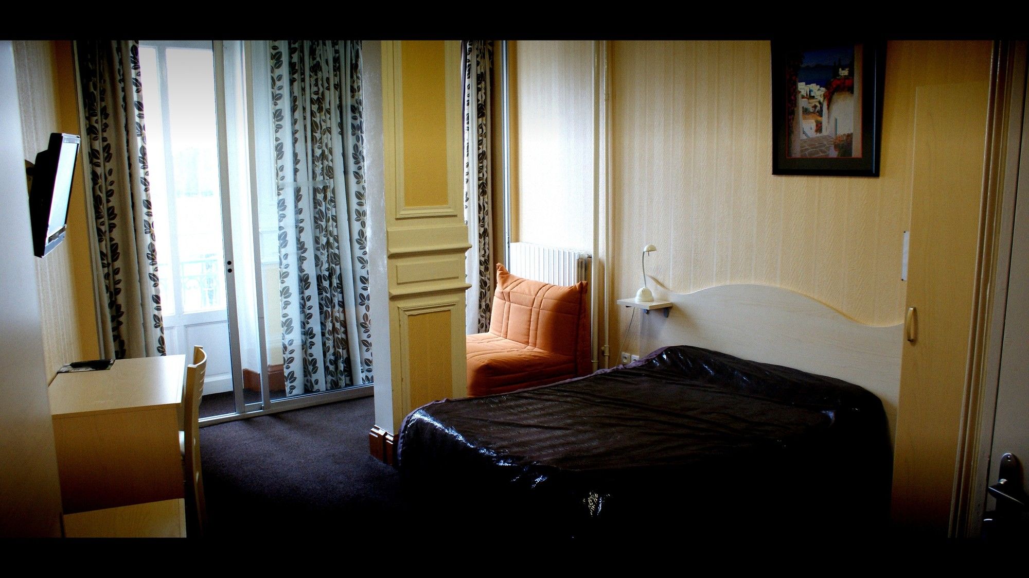 Фото Hotel Au Chapon Fin