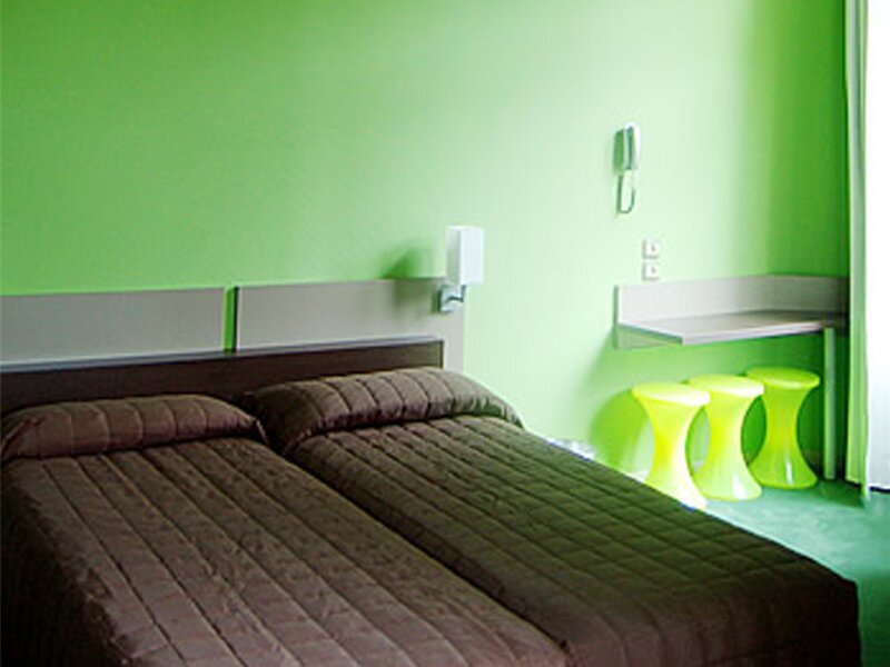 Фото Ibis Bordeaux Centre Gare Saint-Jean Euratlantique