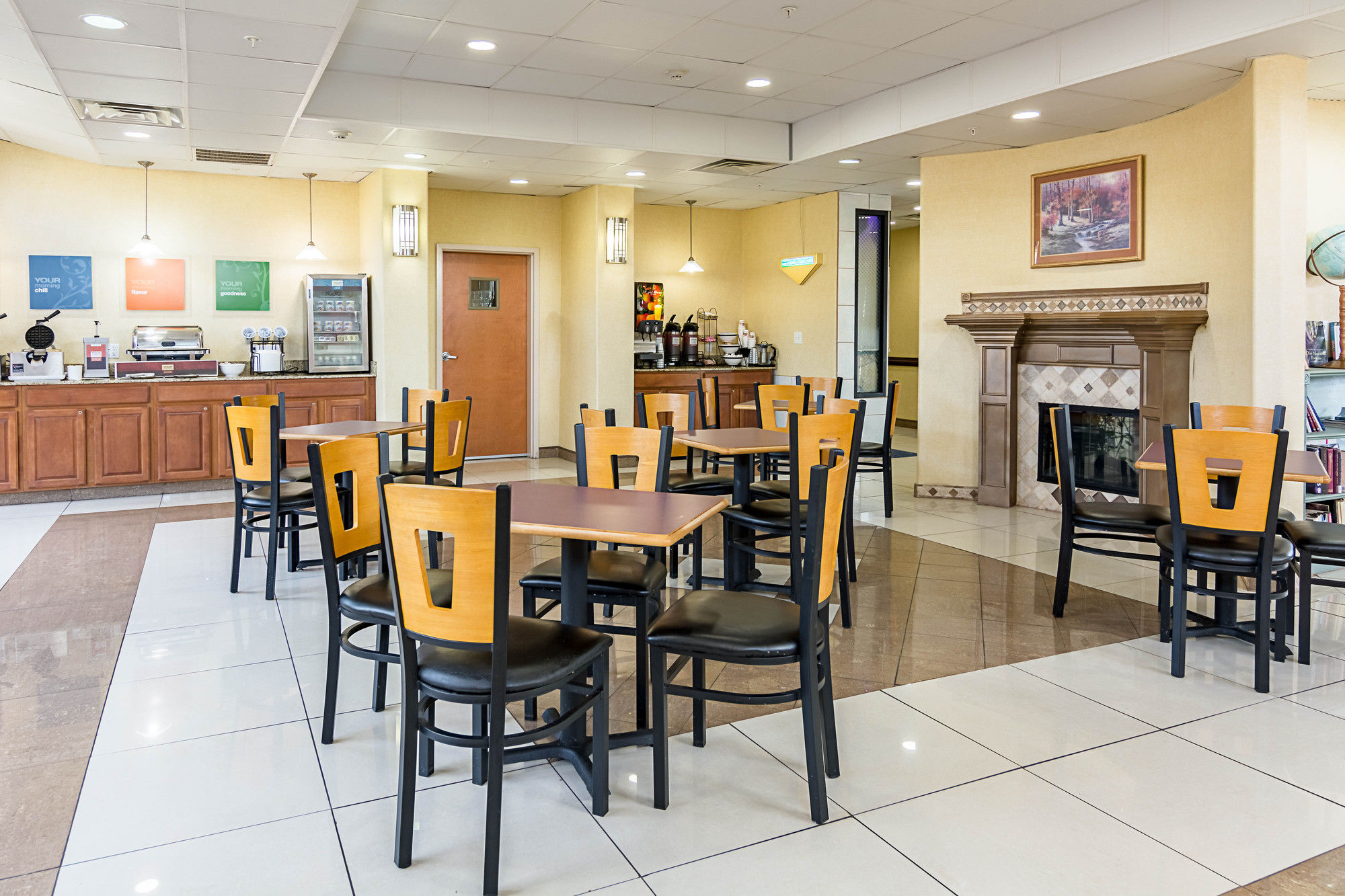 Фото Comfort Inn & Suites Chesapeake - Portsmouth