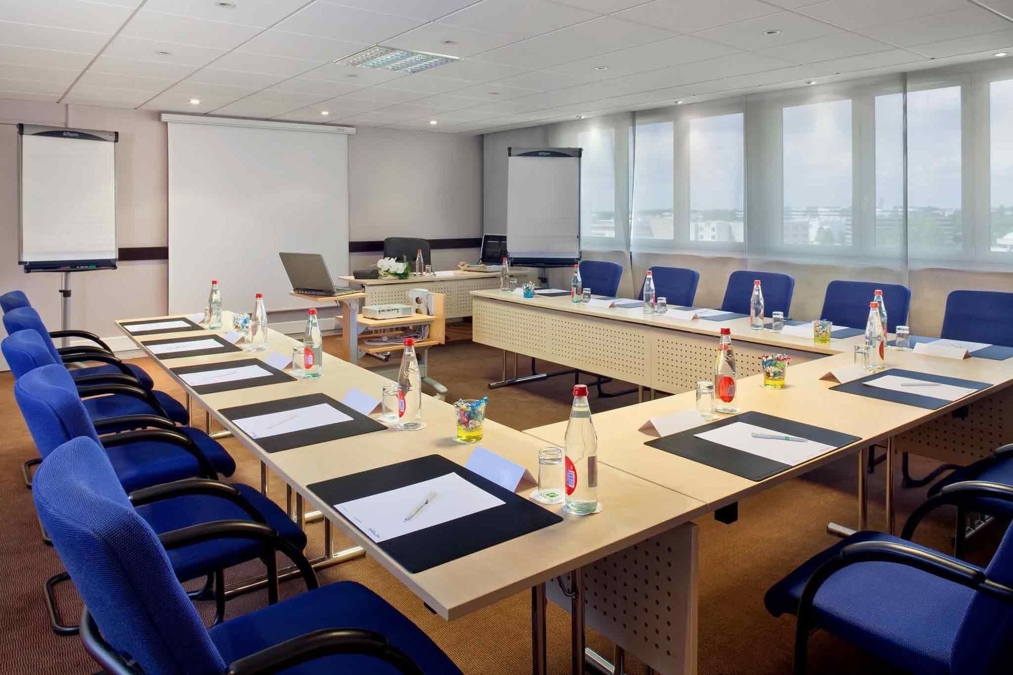 Фото Mercure Paris Velizy