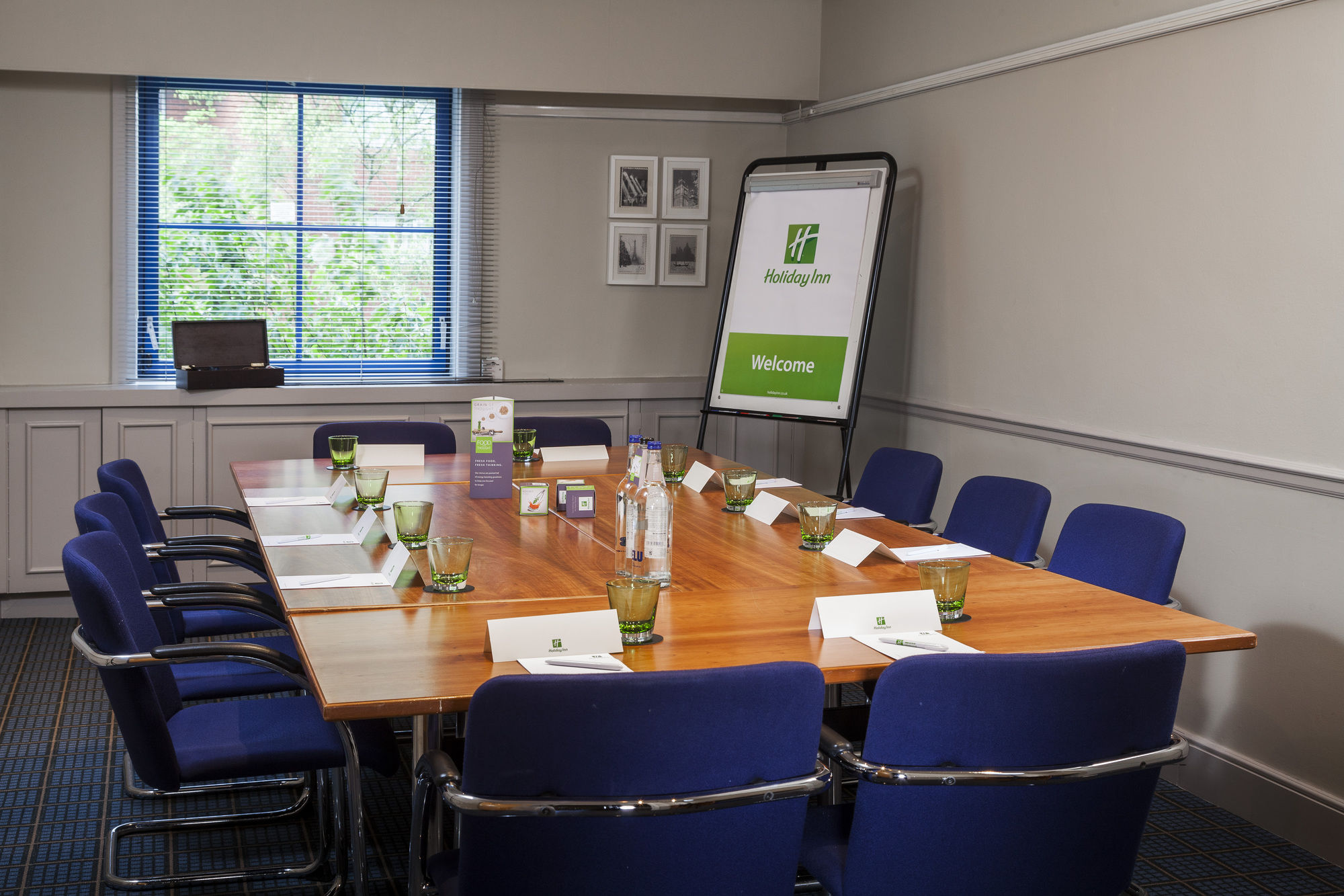 Фото Holiday Inn London - Sutton, an Ihg Hotel