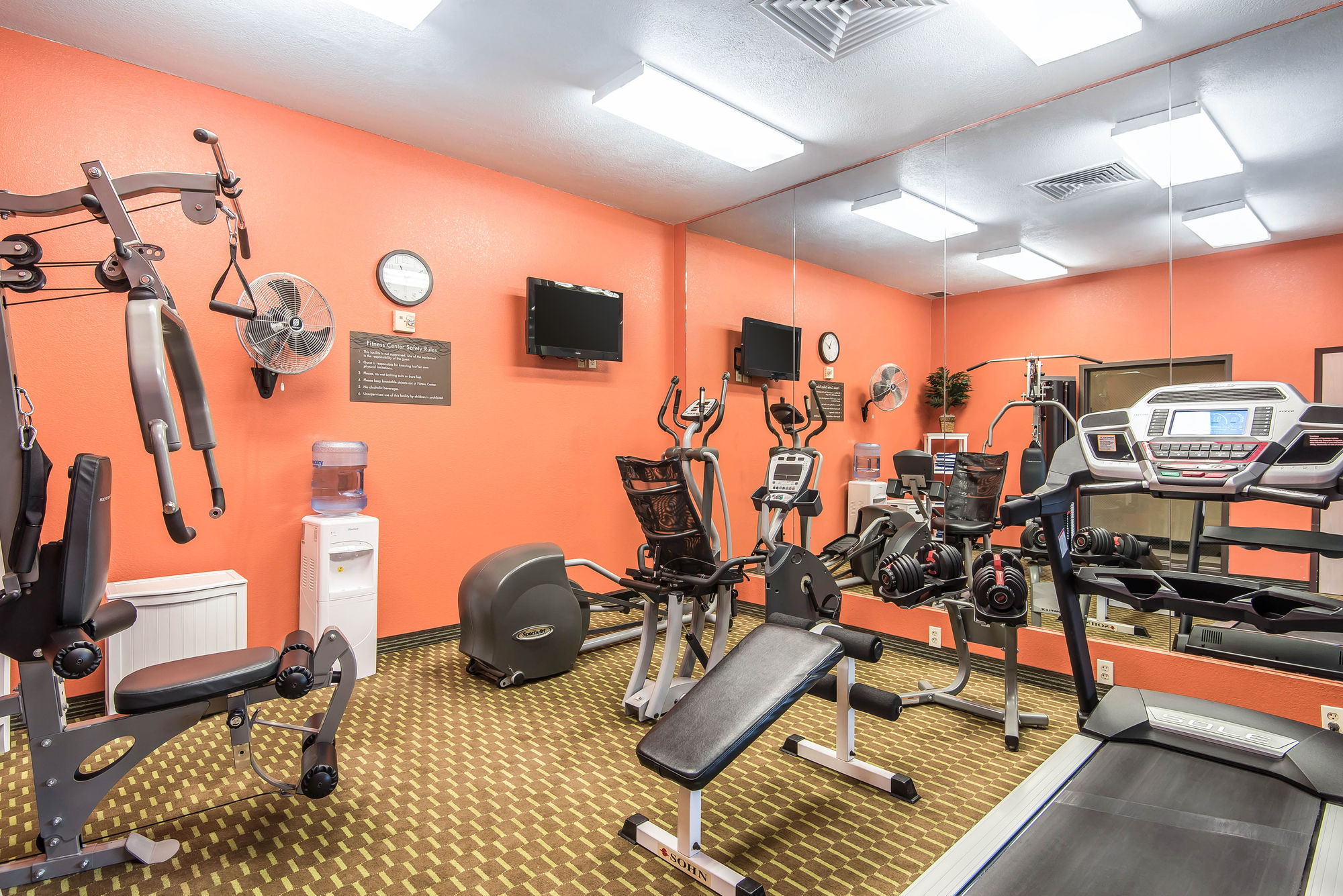 Фото Comfort Inn & Suites Kansas City - Northeast