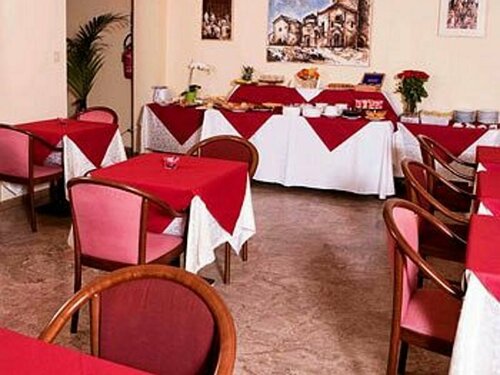 Внешний вид отеля Hotel Accademia в Болонье, фото 4