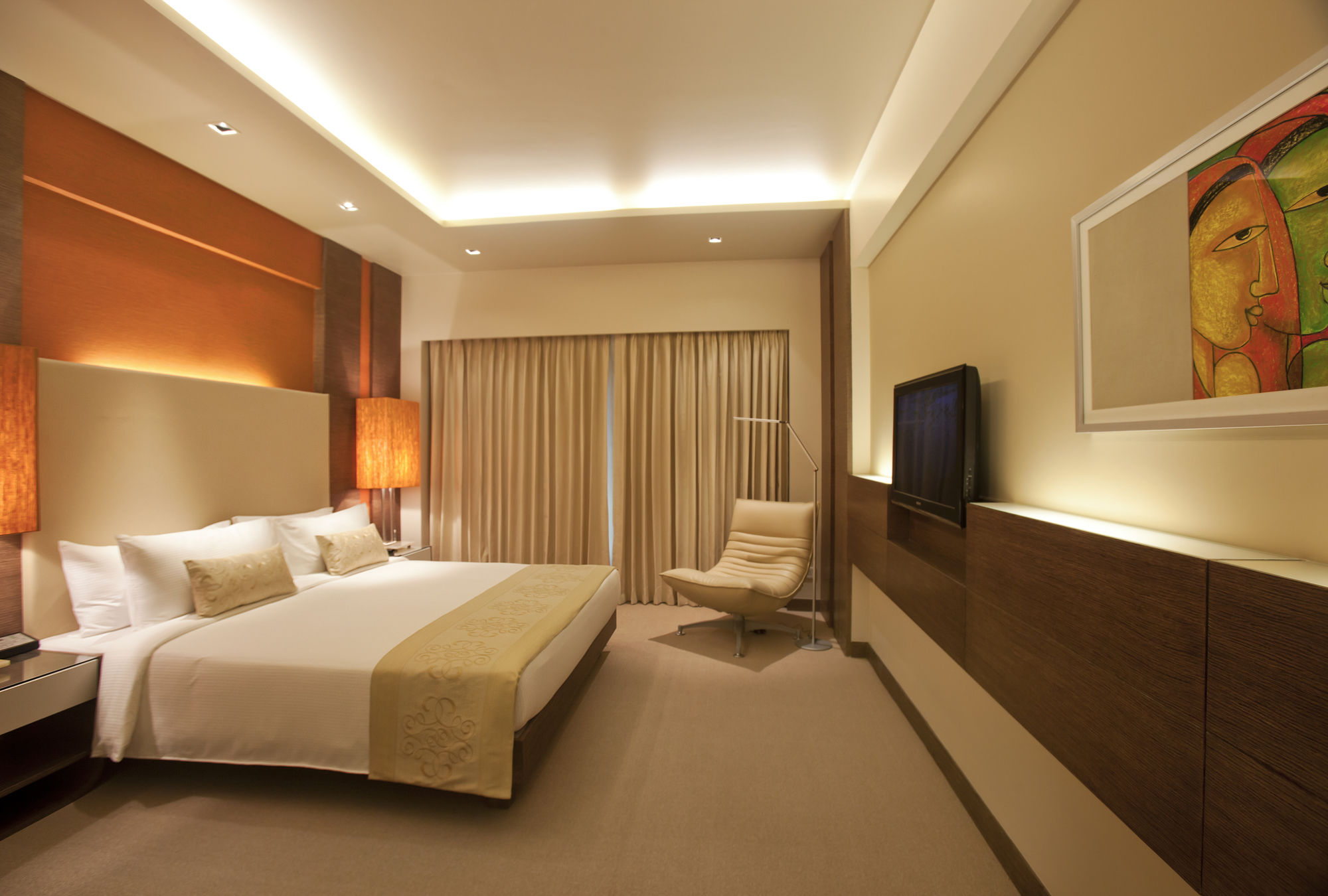 Фото The Raintree, Anna Salai