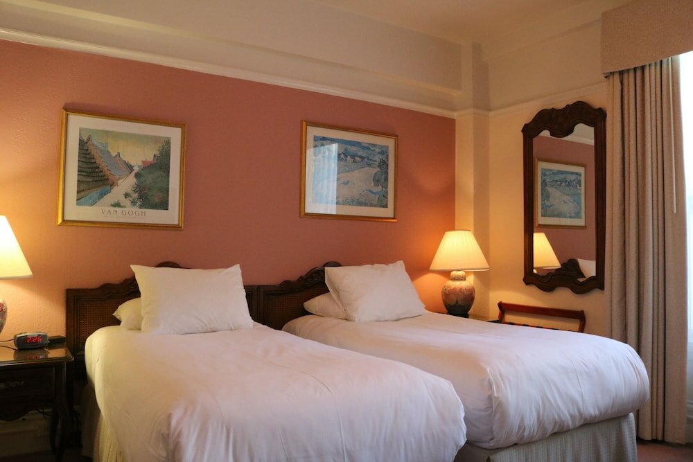 Фото Cornell Hotel de France