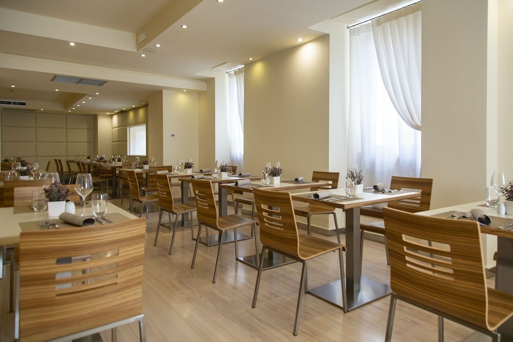 Фото Hotel Antico Borgo