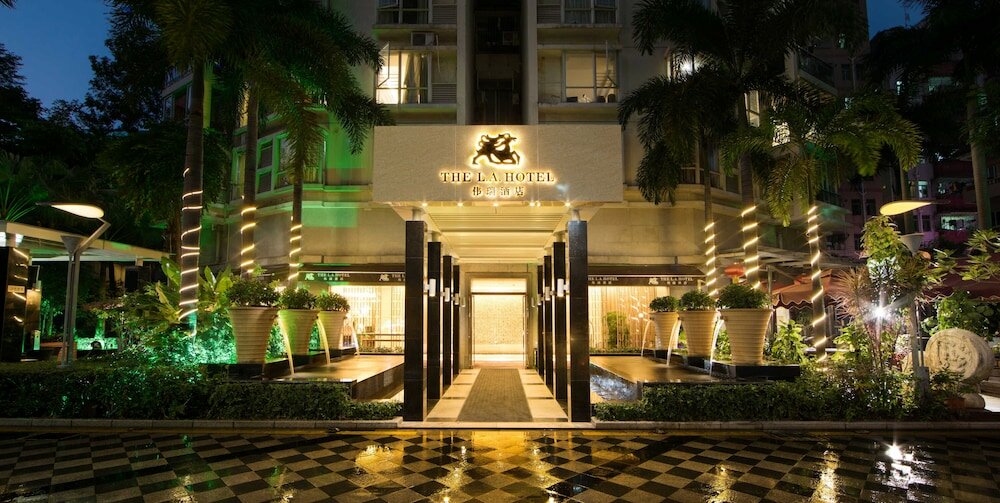 Фото отеля 2