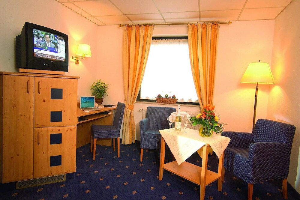 Фото Hotel zum Loewen