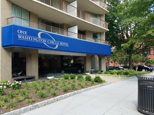 Гостиница One Washington Circle Hotel в Вашингтоне