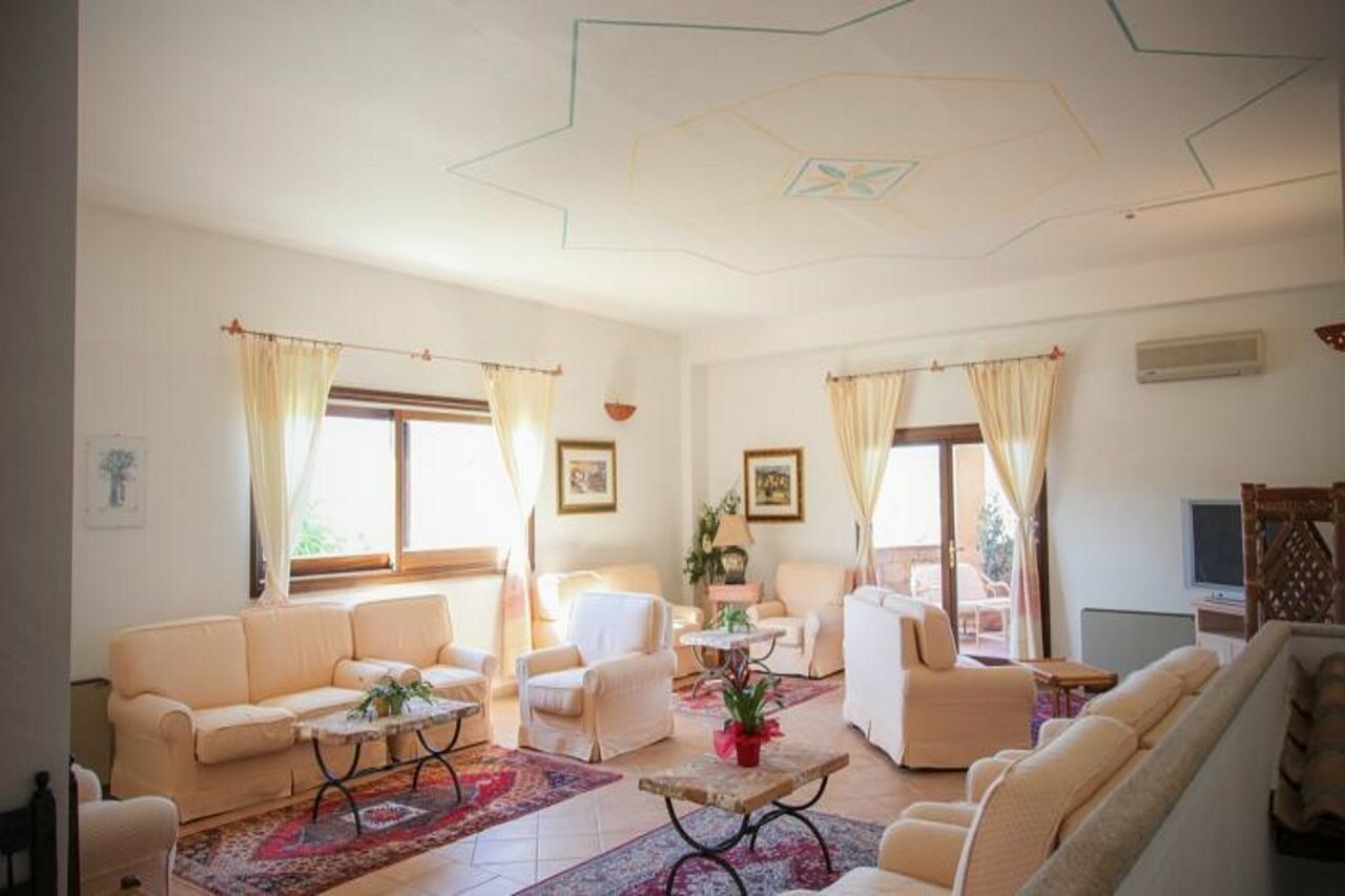 Фото Hotel Micalosu