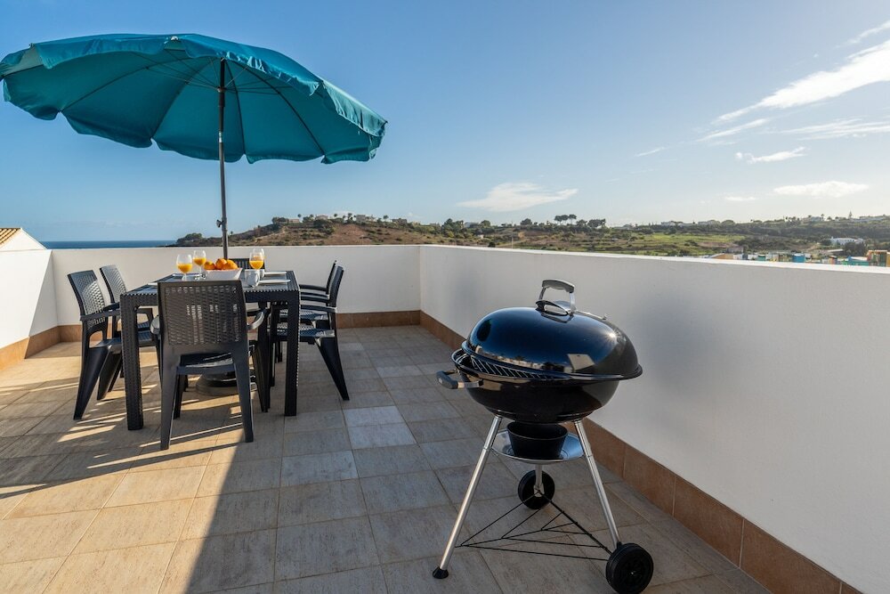 Фото Villa Lemos by HelloVacations