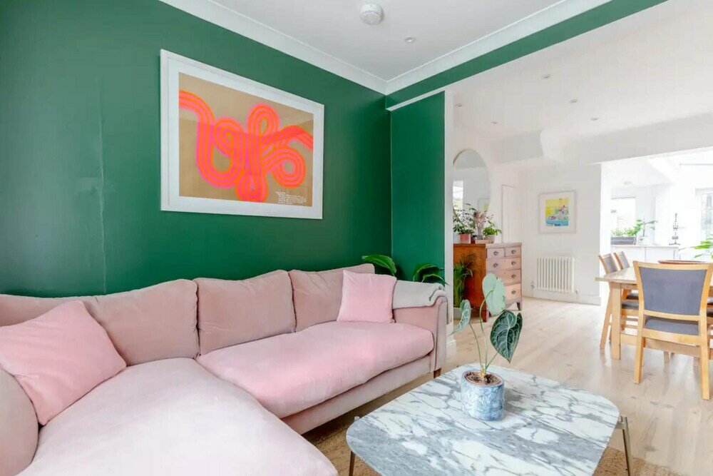 Фото Beautifully Designed 2bd House - by Queen's Park!