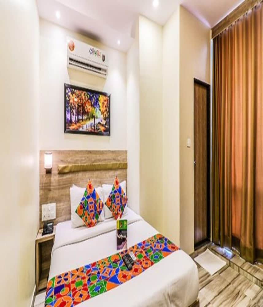 Фото FabHotel Aksa International Andheri East