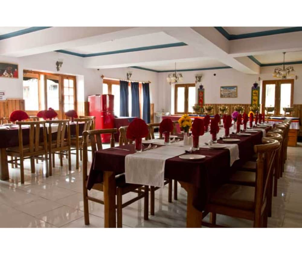 Фото Hotel Rafica