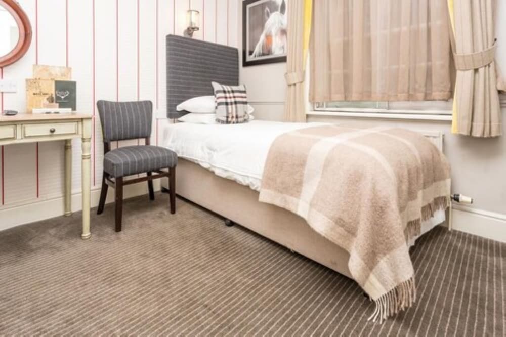 Фото White Hart, Newmarket by Marston's Inns