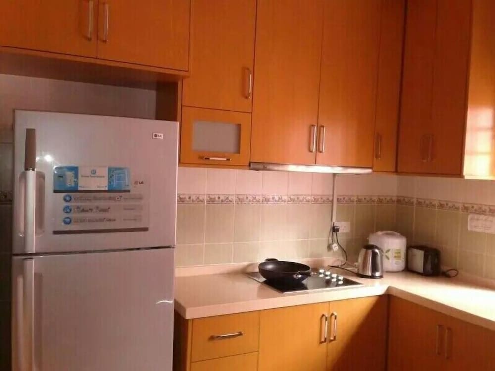 Фото Ideal Holiday Apartment Marina Court