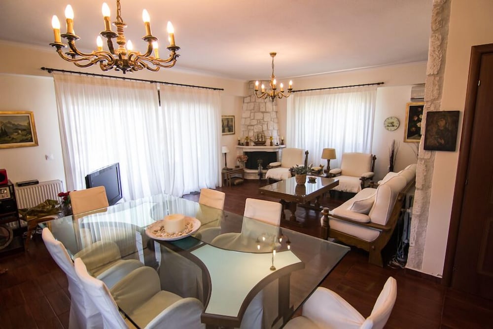 Фото Daphne Villas