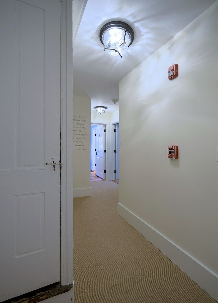 Фото The Sailmaker's House