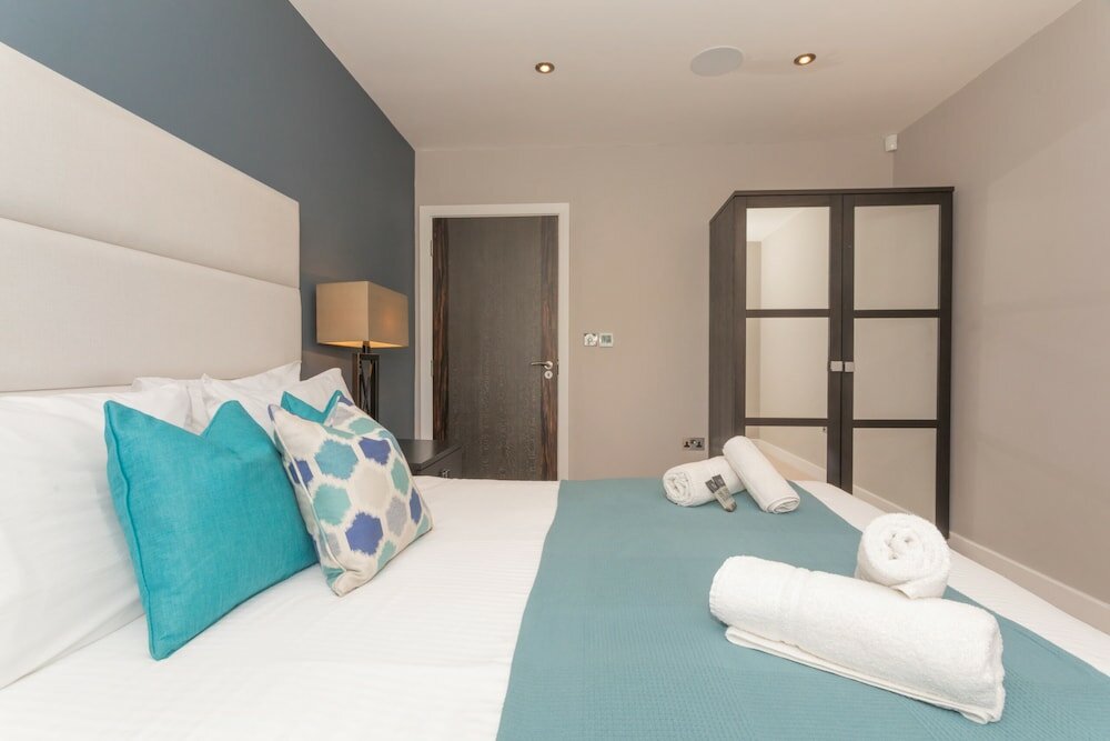 Фото Henge House, Penthouse Apartment