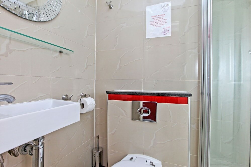 Фото Baker Street Suites