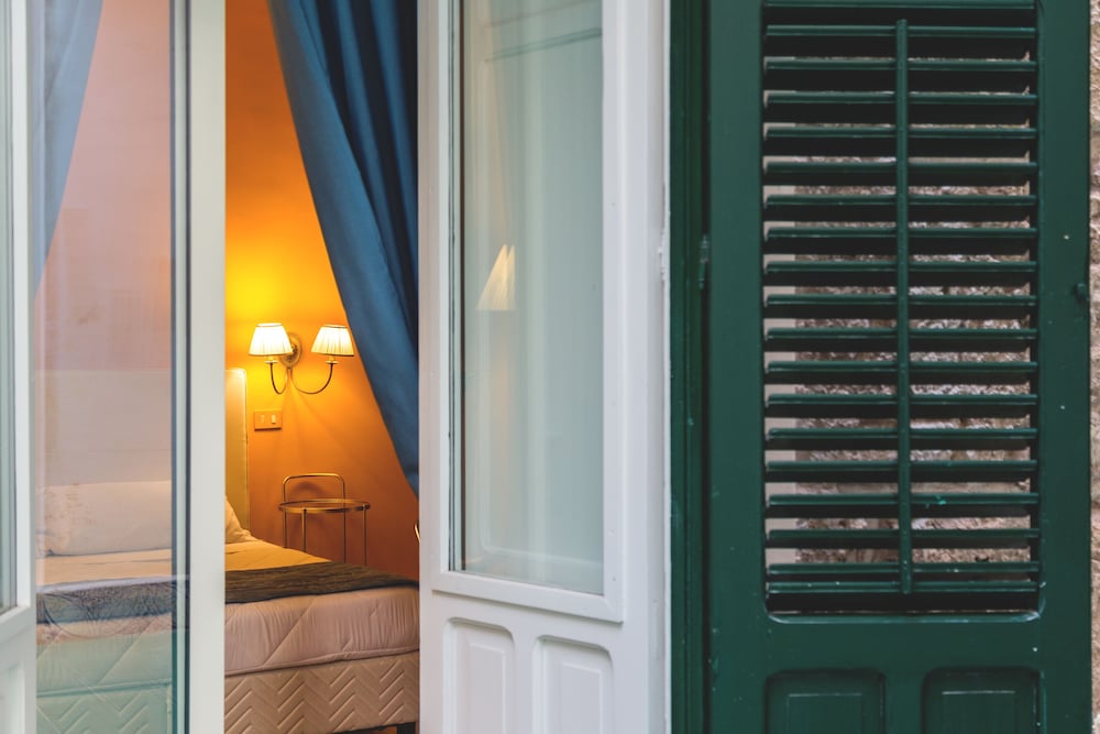 Фото Palazzo Arone dei Baroni di Valentino