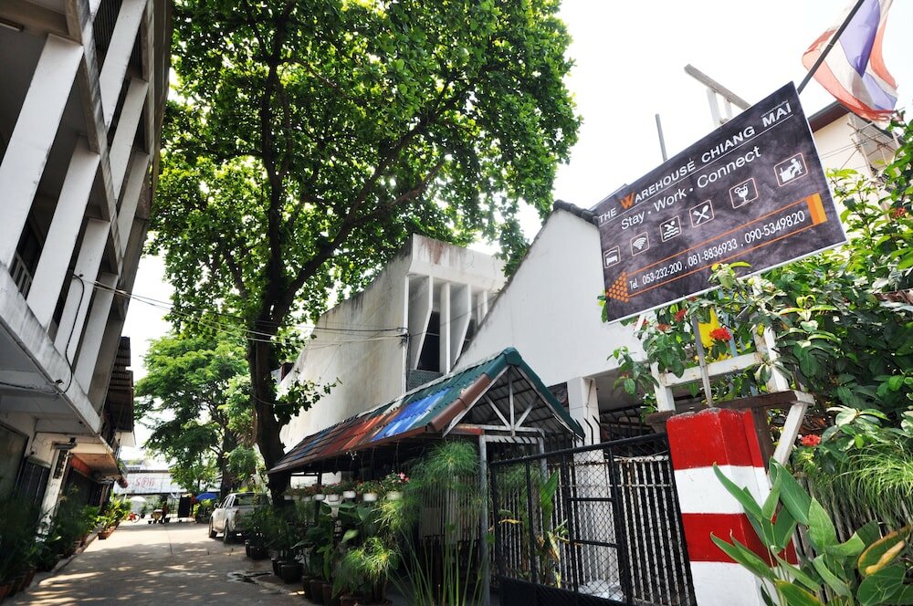 Фото Town Home by The Warehouse Chiang Mai