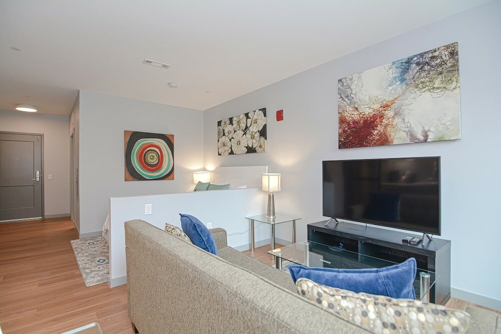 Фото Global Luxury Suites Downtown Providence