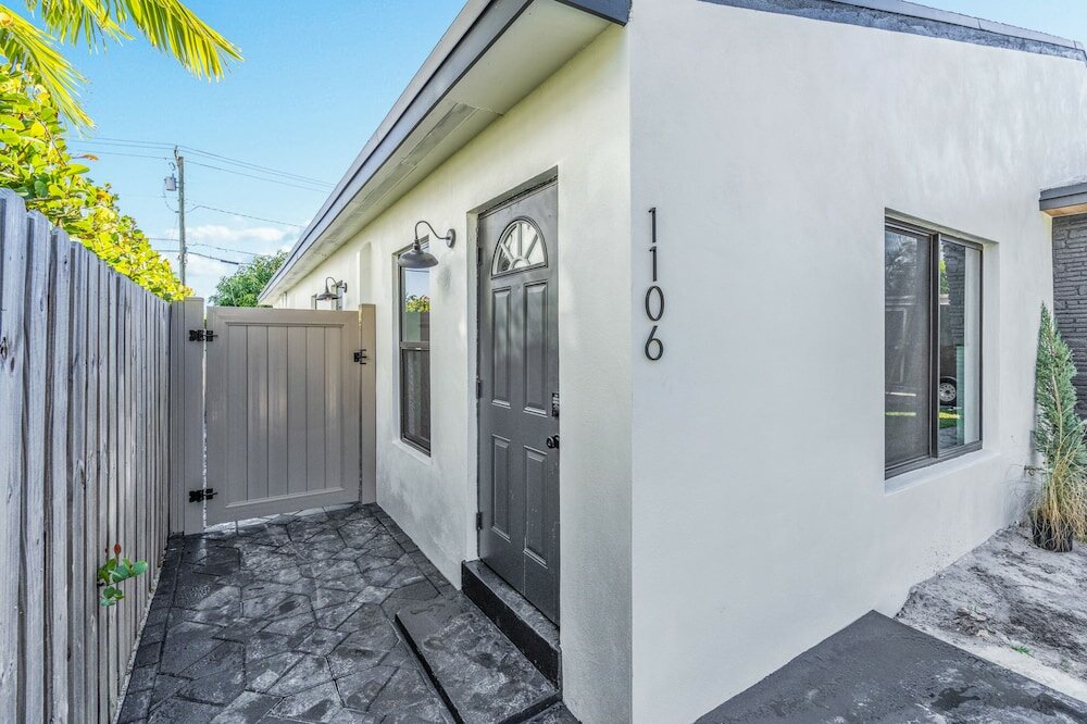 Фото Lauderdale 1 Bedroom Lux by Opus