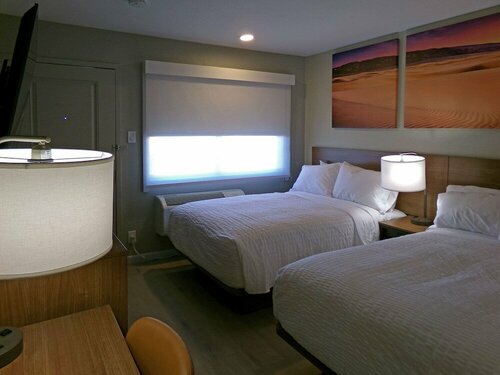 Гостиница Clarion Pointe Ridgecrest near China Lake Naval Station в Риджкресте
