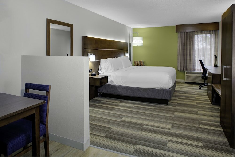 Фото Holiday Inn Express Chester, an Ihg Hotel