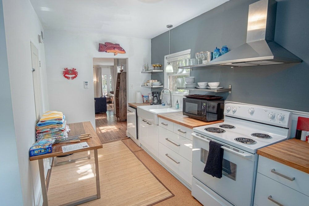 Фото Close to Famous Attractions With Hot Tub and Fire Pit