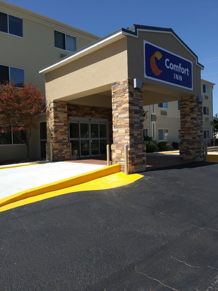 Фото Comfort Inn South Tulsa - Woodland Hills