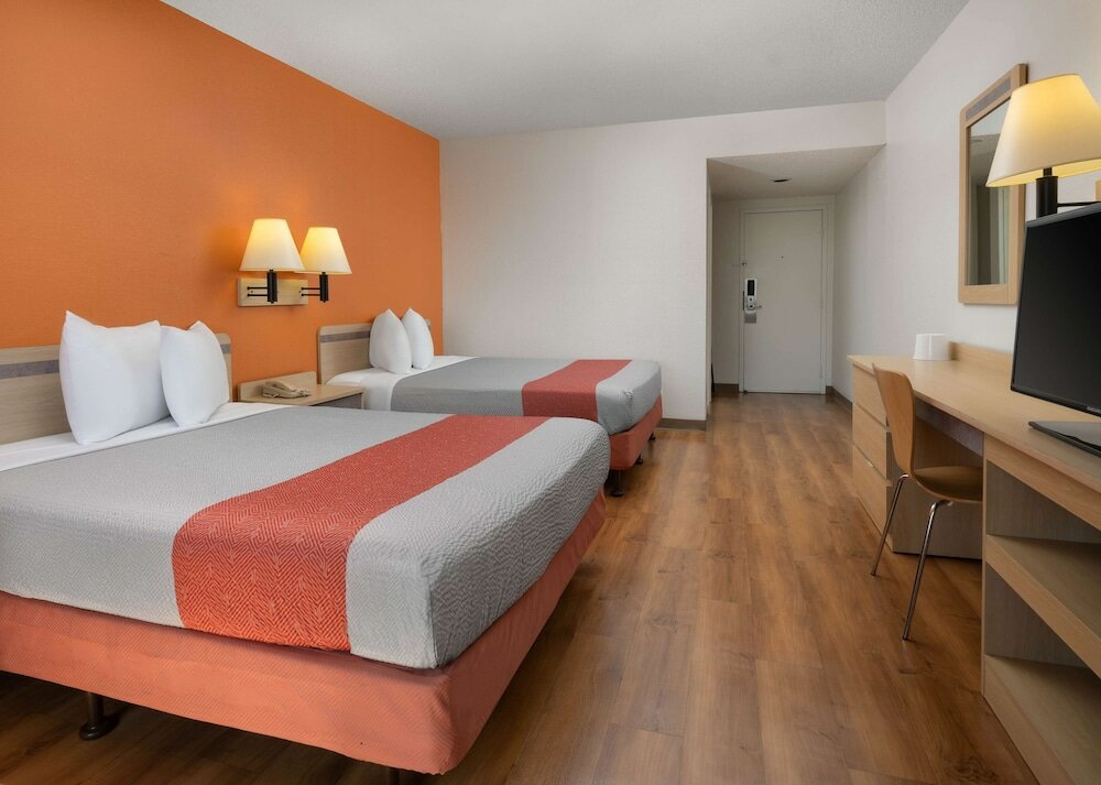 Фото Motel 6 San Simeon, Ca - Hearst Castle Area