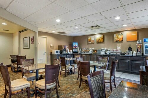 Гостиница Comfort Inn Airport Turfway Road