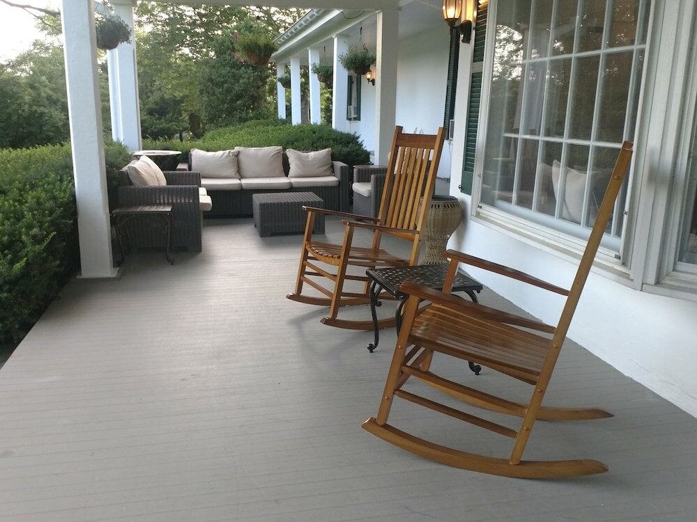 Фото Briar Patch Bed & Breakfast Inn