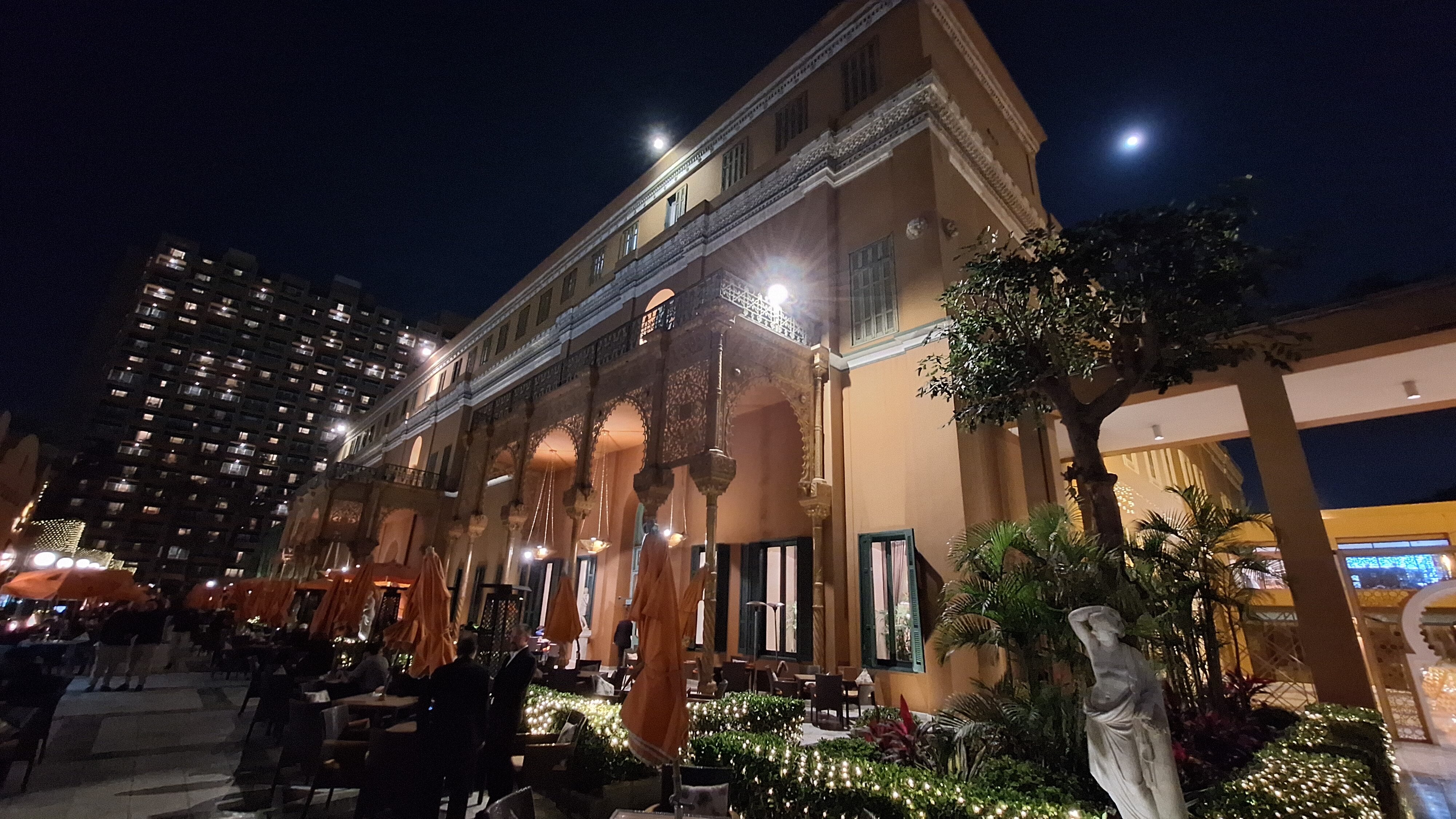 Фото Cairo Marriott Hotel & Omar Khayyam Casino