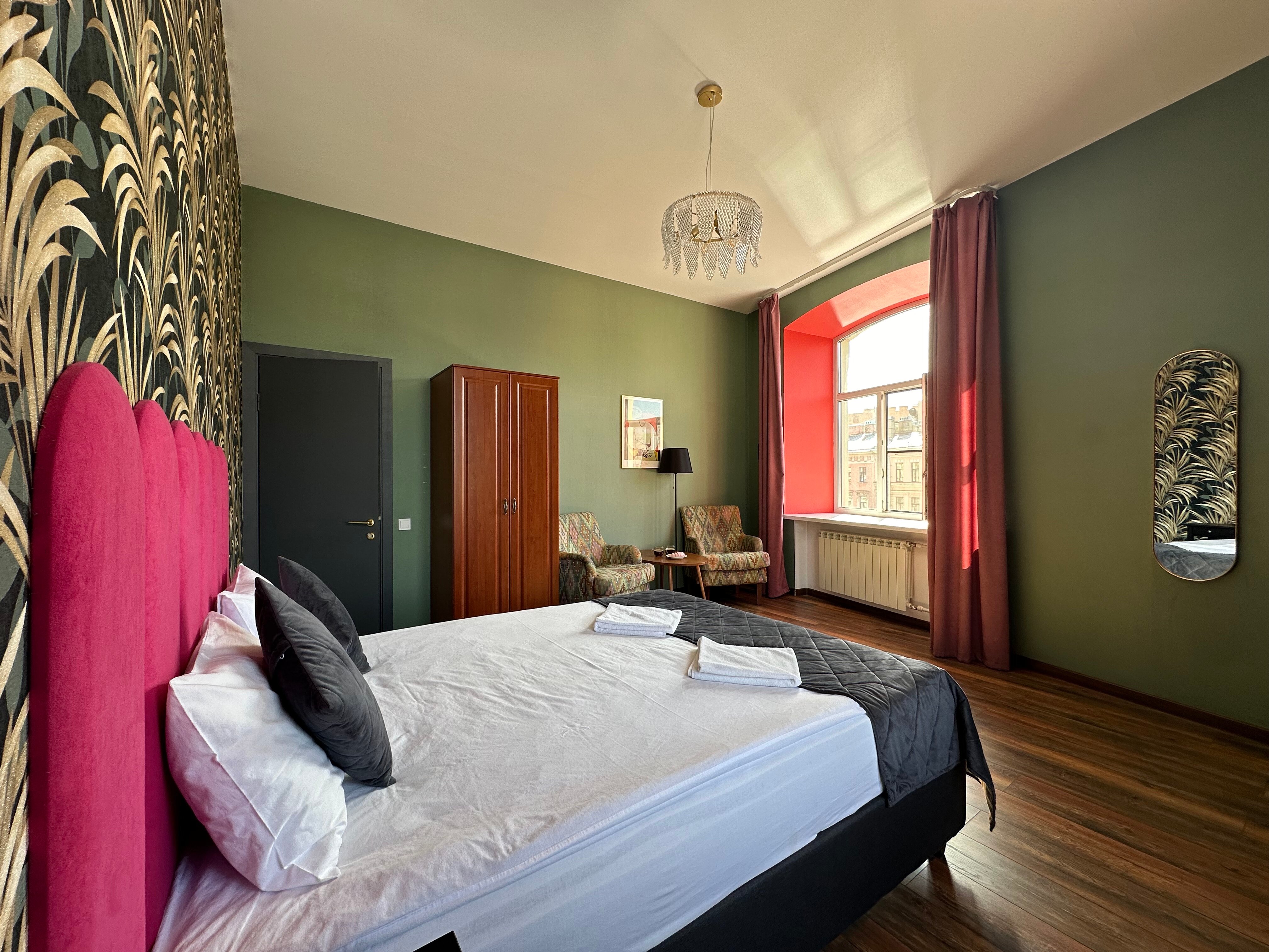 Фото Laika на Грибоедова