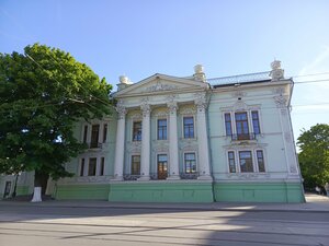 Дворец Н. Д. Алфераки (ул. Фрунзе, 41), достопримечательность в Таганроге