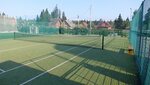 V. Ivanov Tennis school (ulitsa Sosnovka, 1А), escuela deportiva
