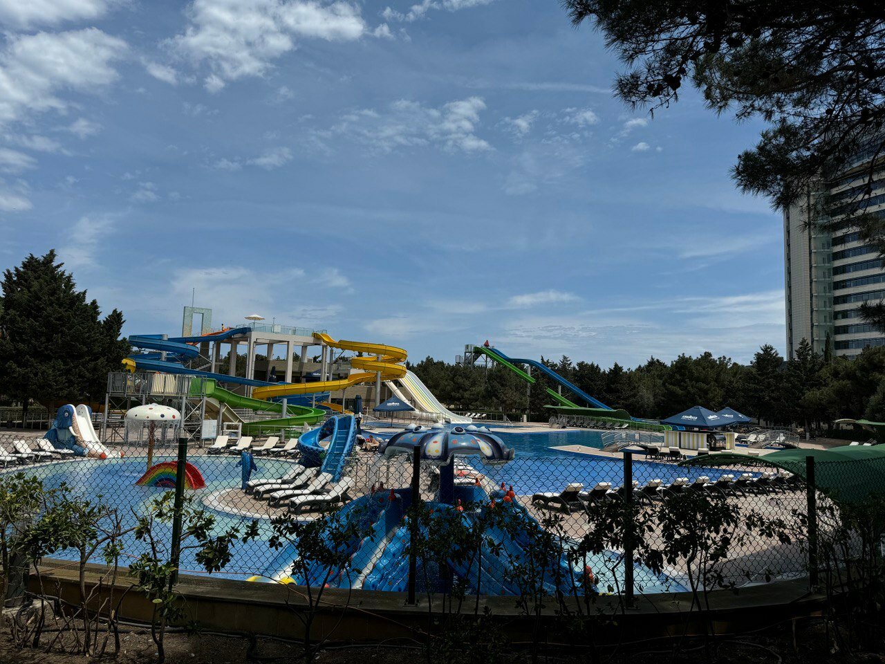 Фото Bilgah Beach Hotel