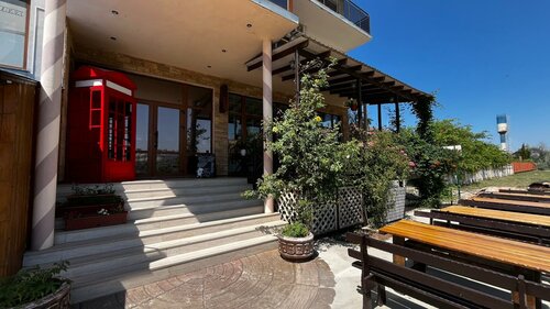 Гостиница Акуна Матата в Саках