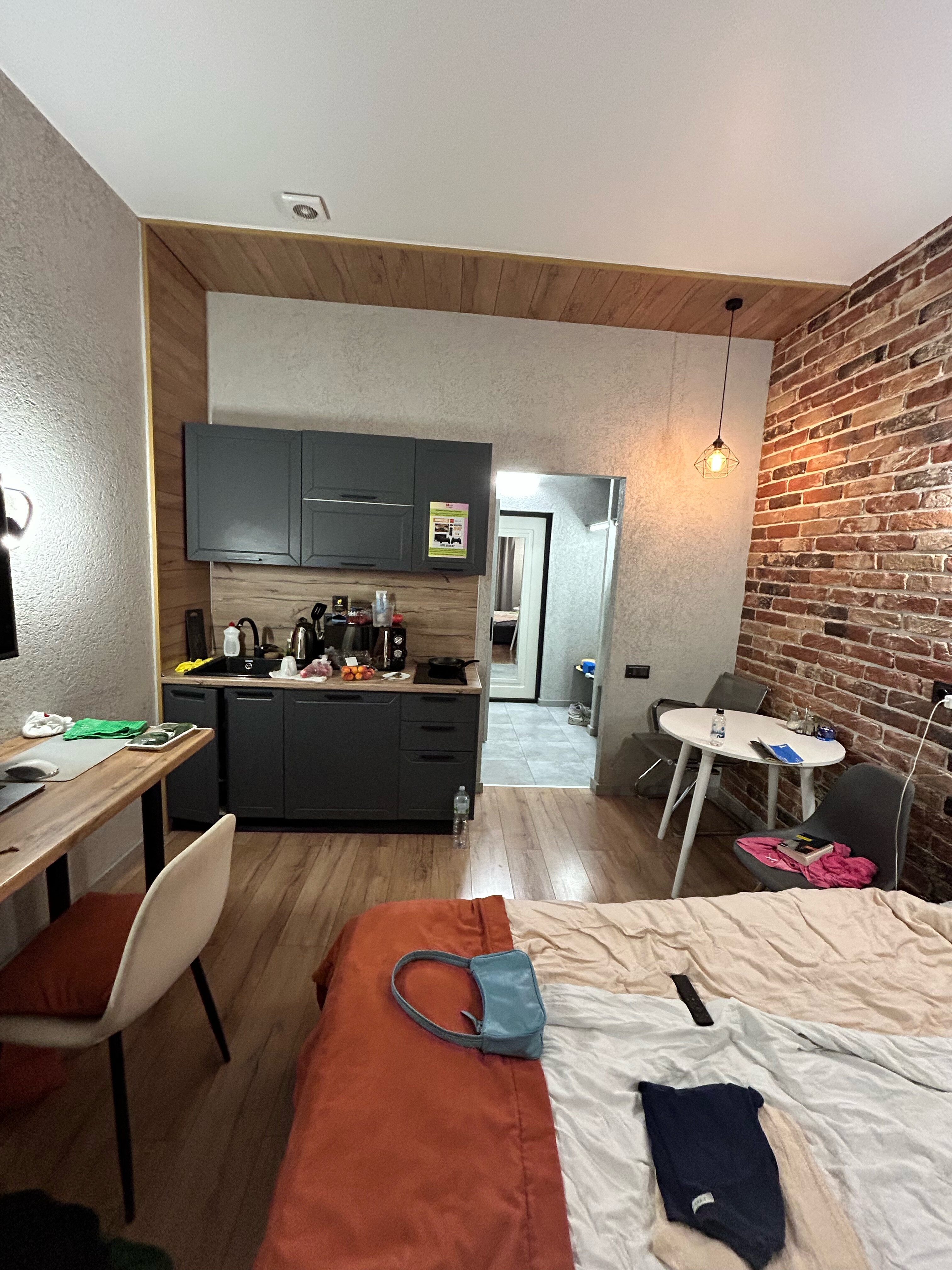 Фото Metro Rooms