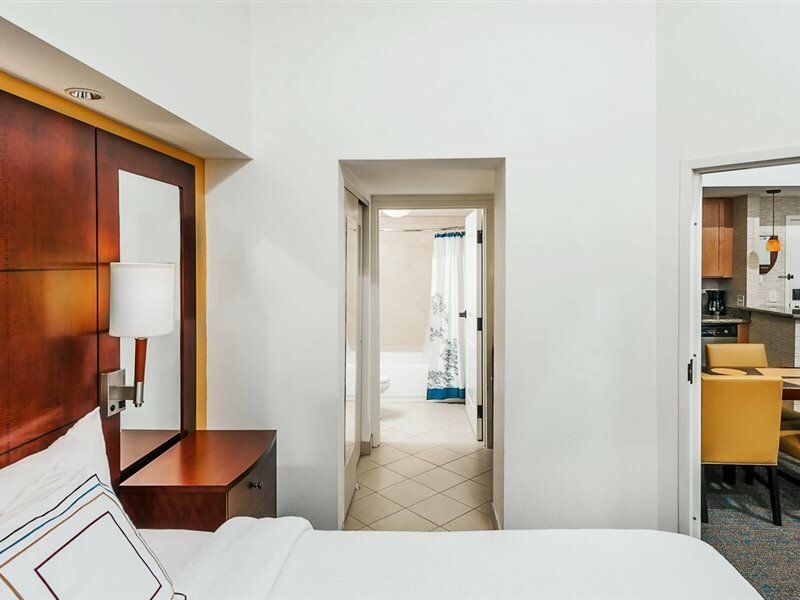 Фото Residence Inn by Marriott Orlando Airport