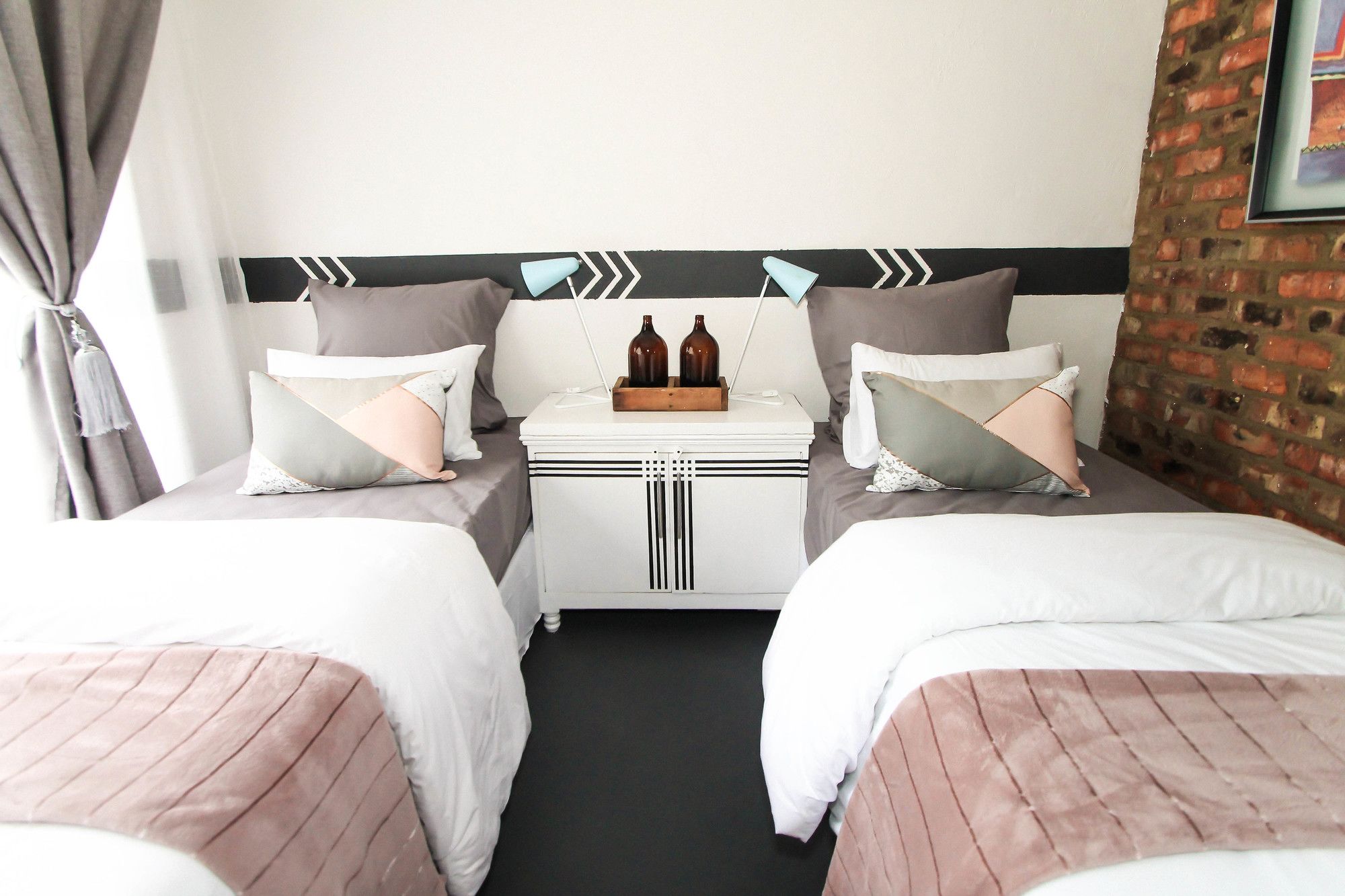 Фото Bedford Manor