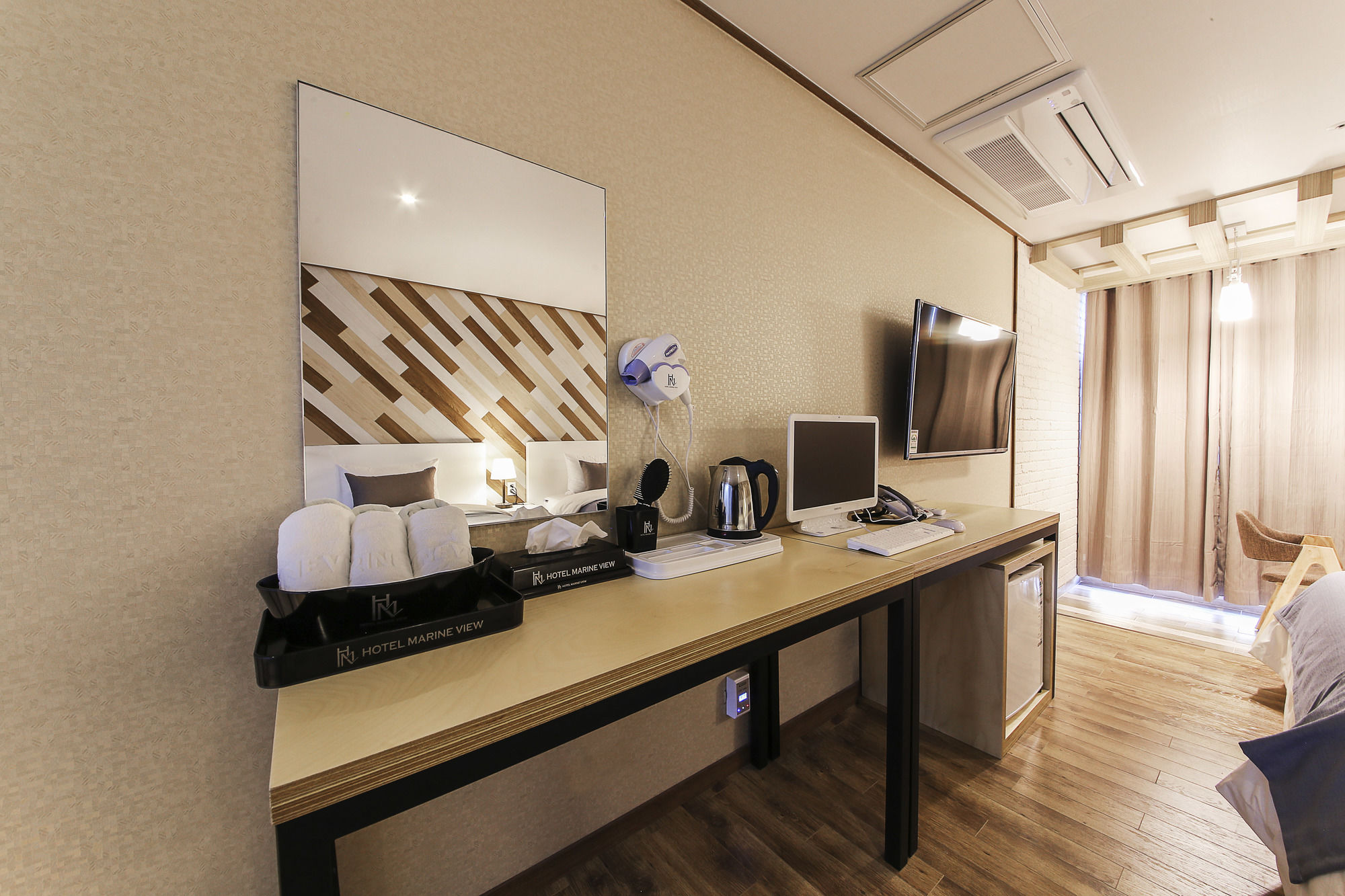 Фото The Marine View Hotel