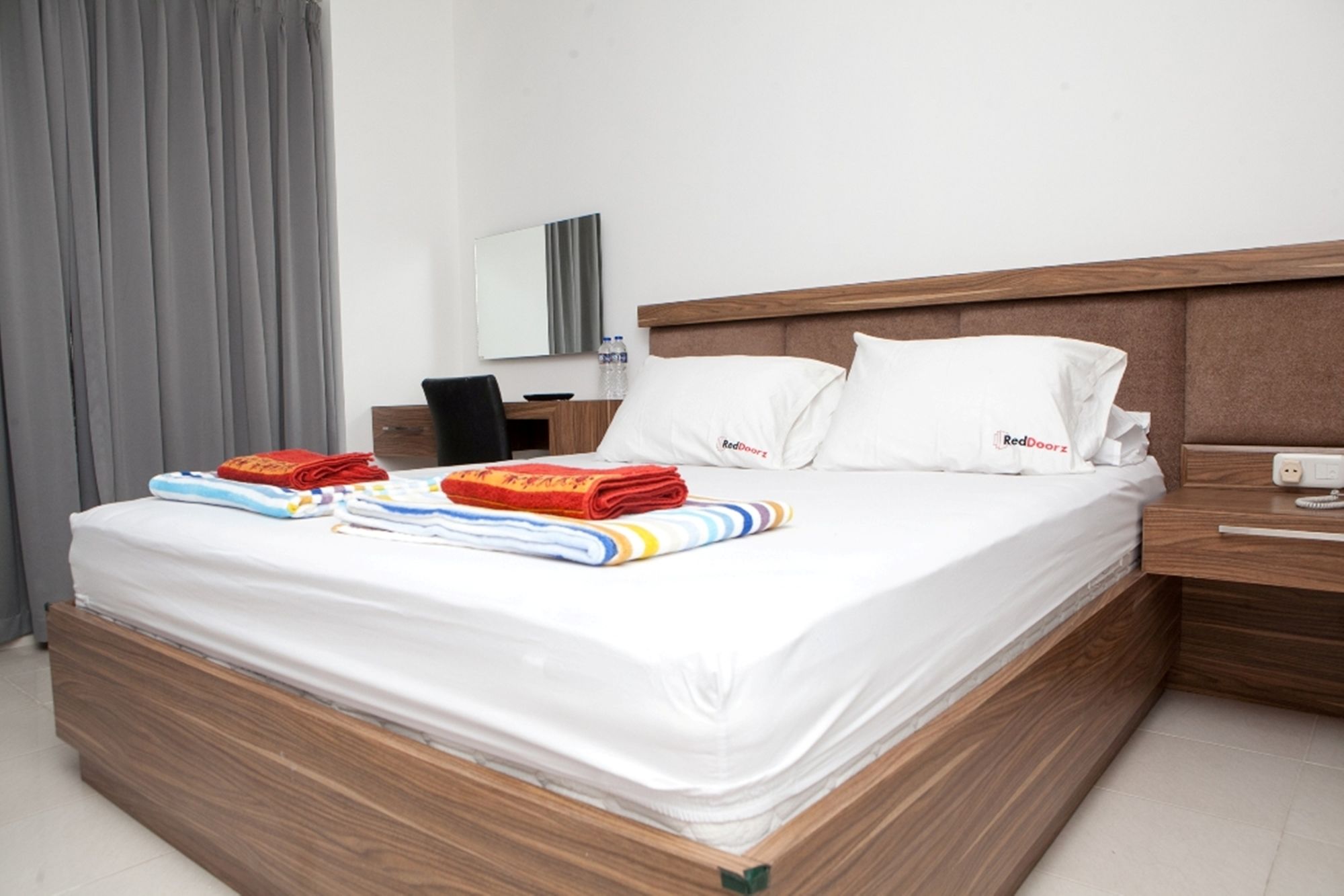 Фото RedDoorz Plus near Sukajadi 2